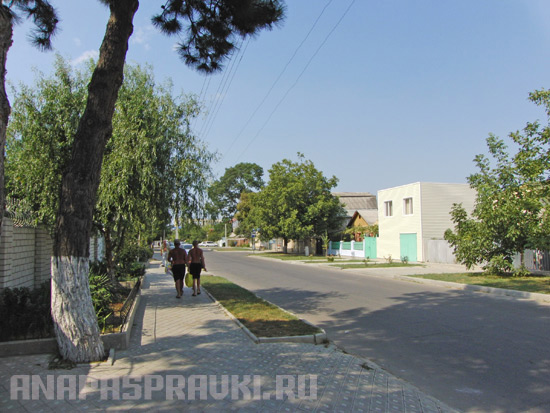 Улица Красноармейская в Анапе